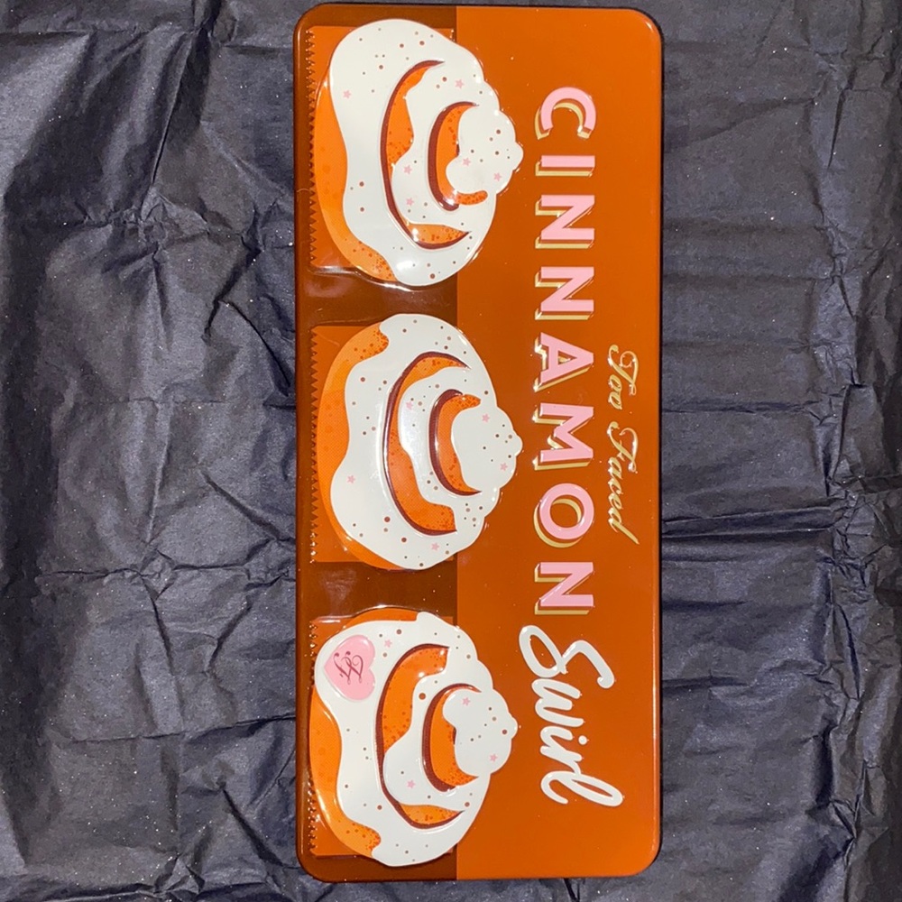 Too Faced Cinnamon Swirl Shadow Pallet